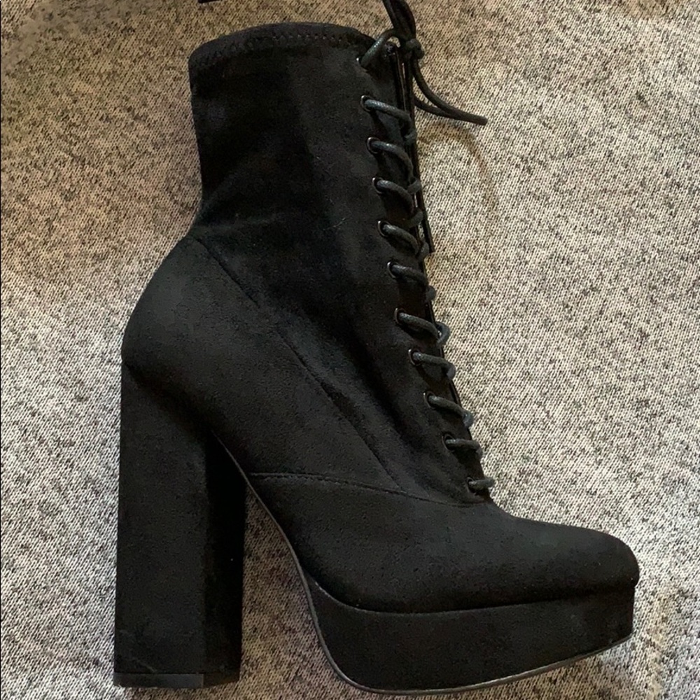 Steve Madden block heel lace booties